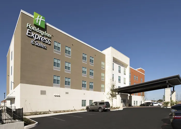 Holiday Inn Express & Suites San Antonio North-Windcrest By Ihg